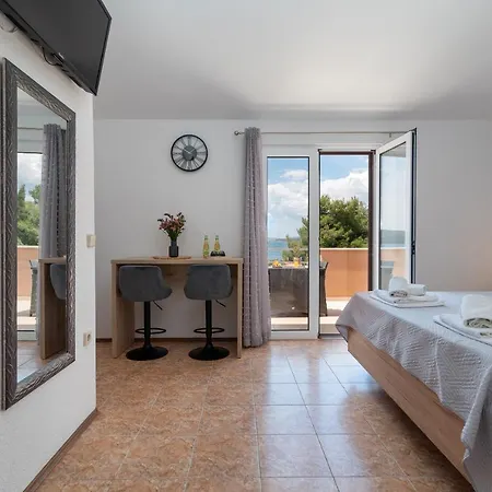 Apartments Villa Magdalena Trogir Exterior photo