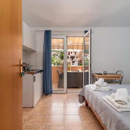 Apartments Villa Magdalena Trogir Exterior photo